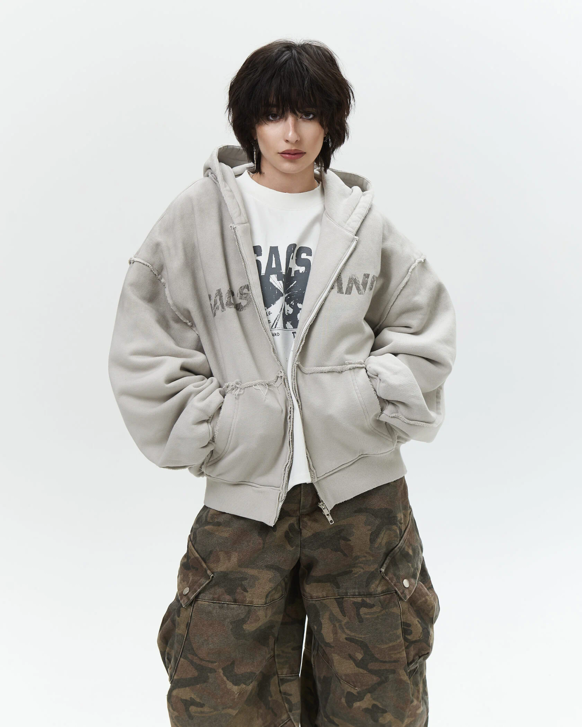 distressed zip «dirty cloud»