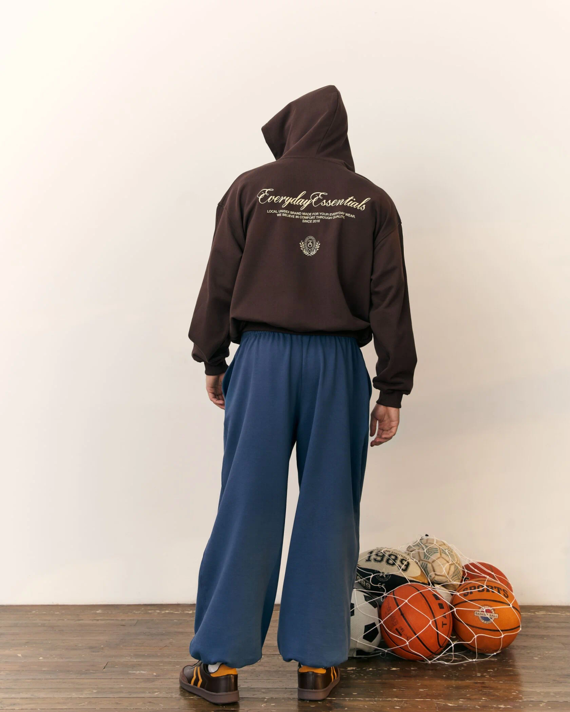 ESSENTIALS ZIP-HOODIE