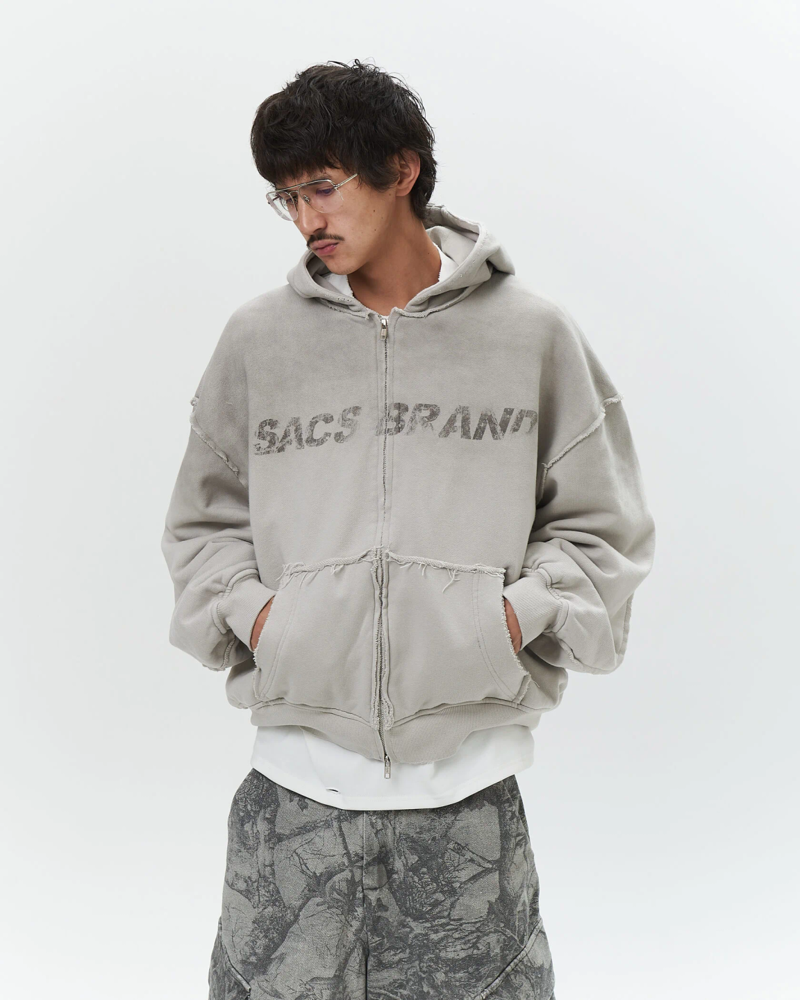 distressed zip «dirty cloud»