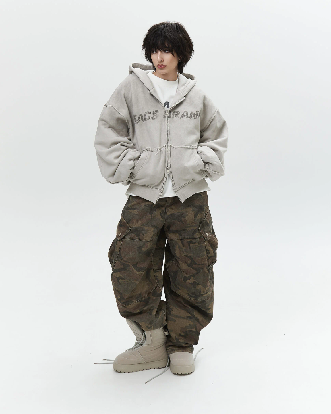 distressed zip «dirty cloud»