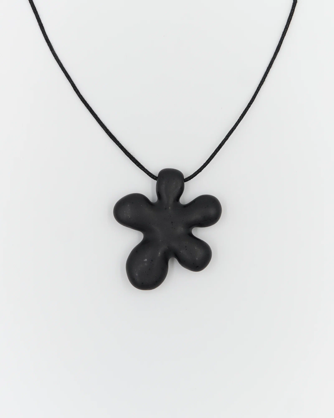Подвеска Flower (black)