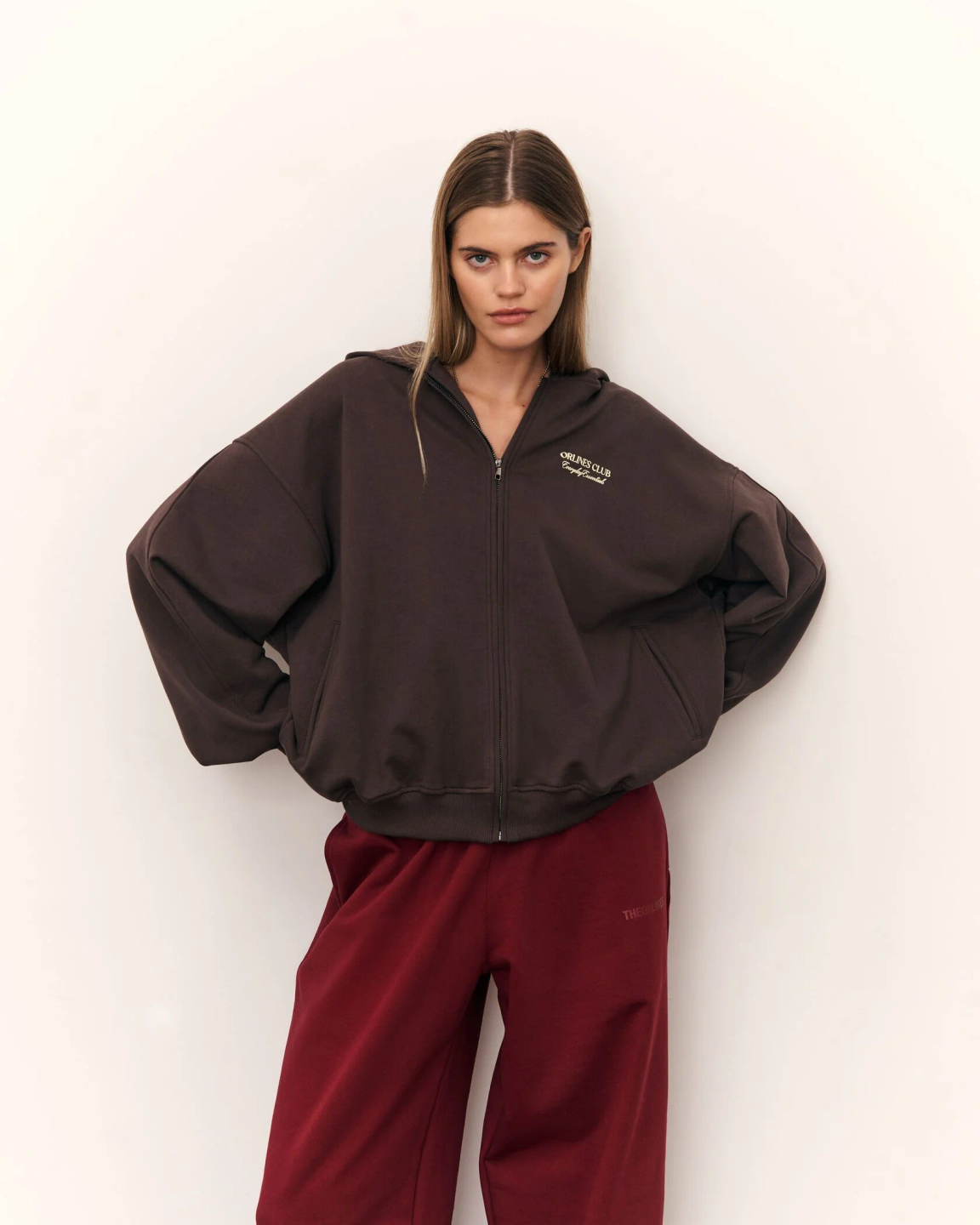 ESSENTIALS ZIP-HOODIE