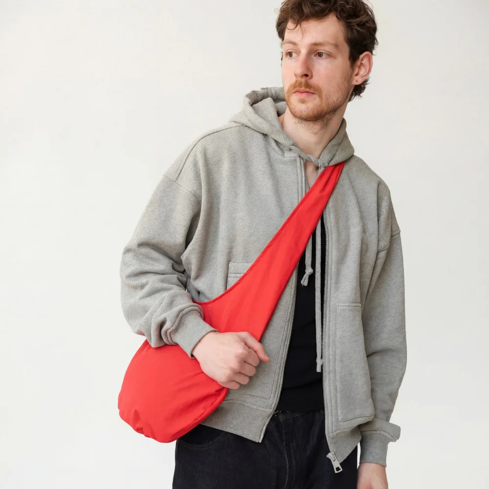 red. crossbody