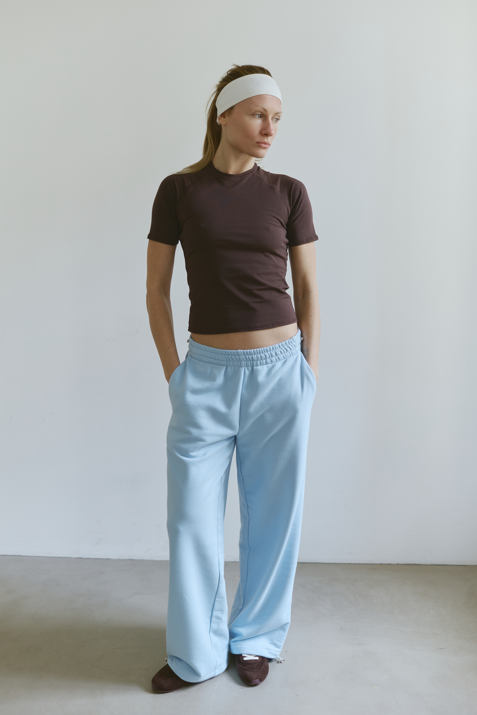ФУТБОЛКА SLIM FIT С ТОПОМ ВНУТРИ